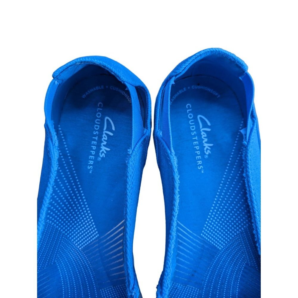 Clarks Womens Cloudsteppers Slip On Shoes Size 10 Wide Blue Cushion Canvas - Picture 3 of 6